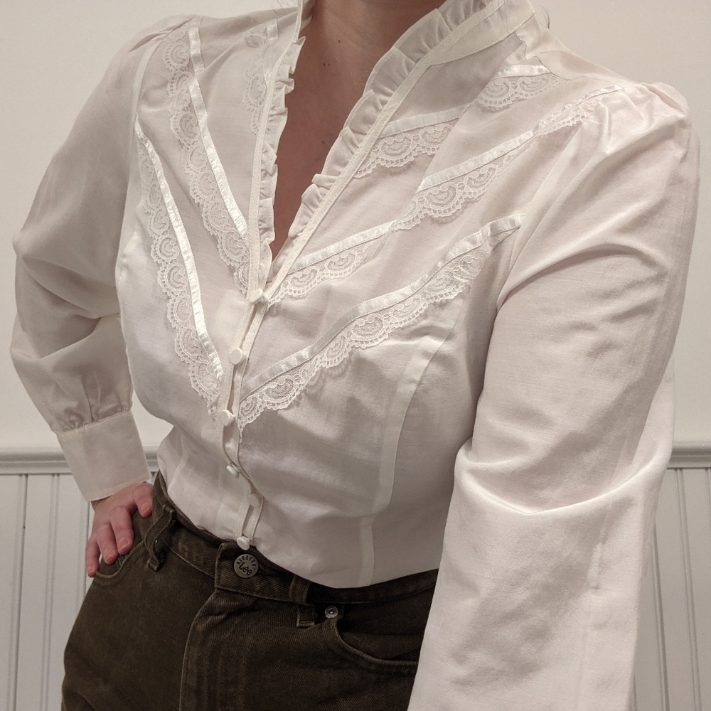 White Ann Taylor Loft Vintage Style Blouse